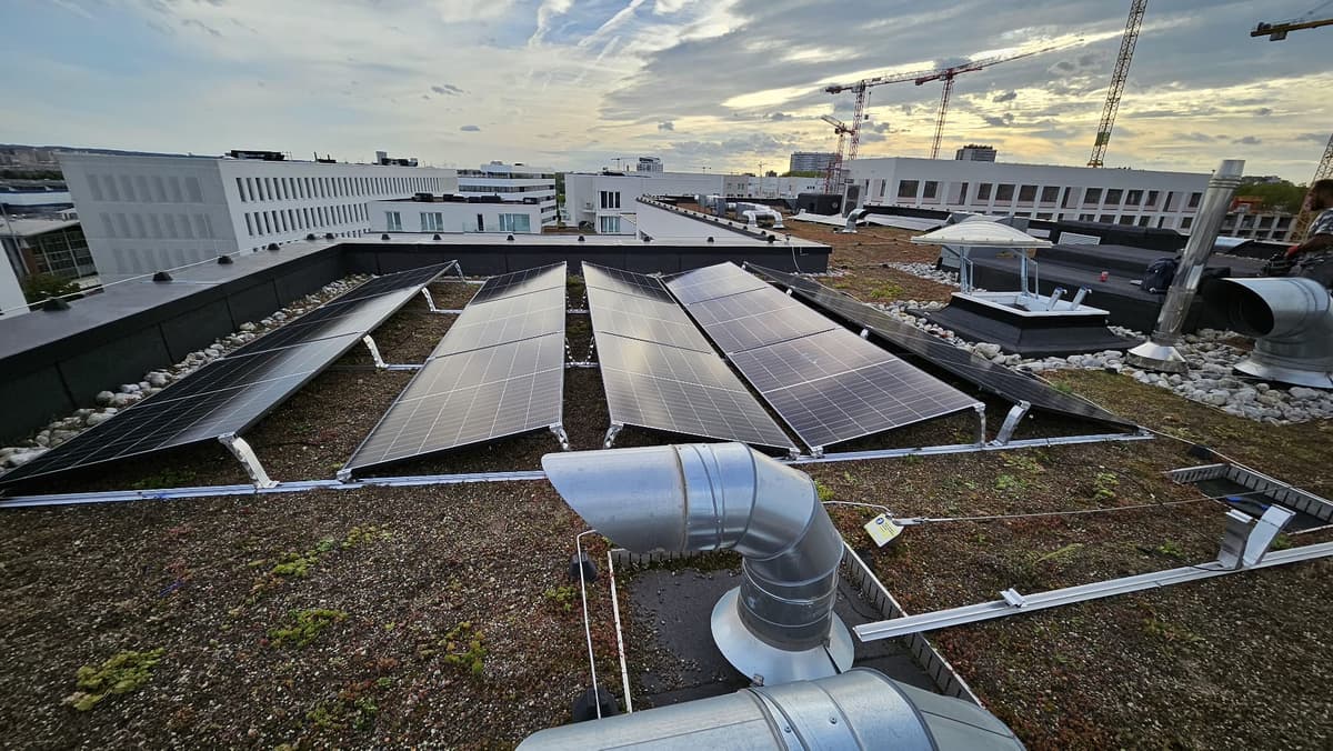 Bâtiment commercial — 150 kWc